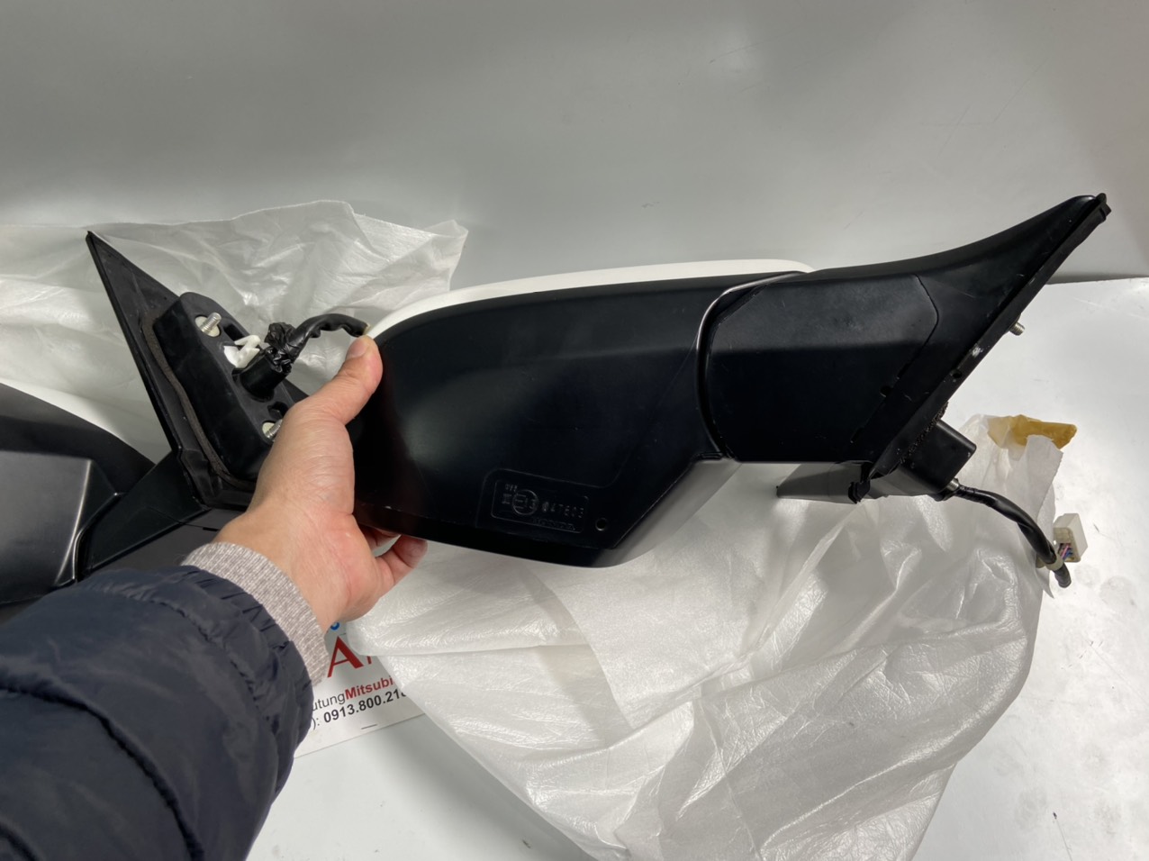 Gương chiếu hậu bên phụ xe Honda HRV